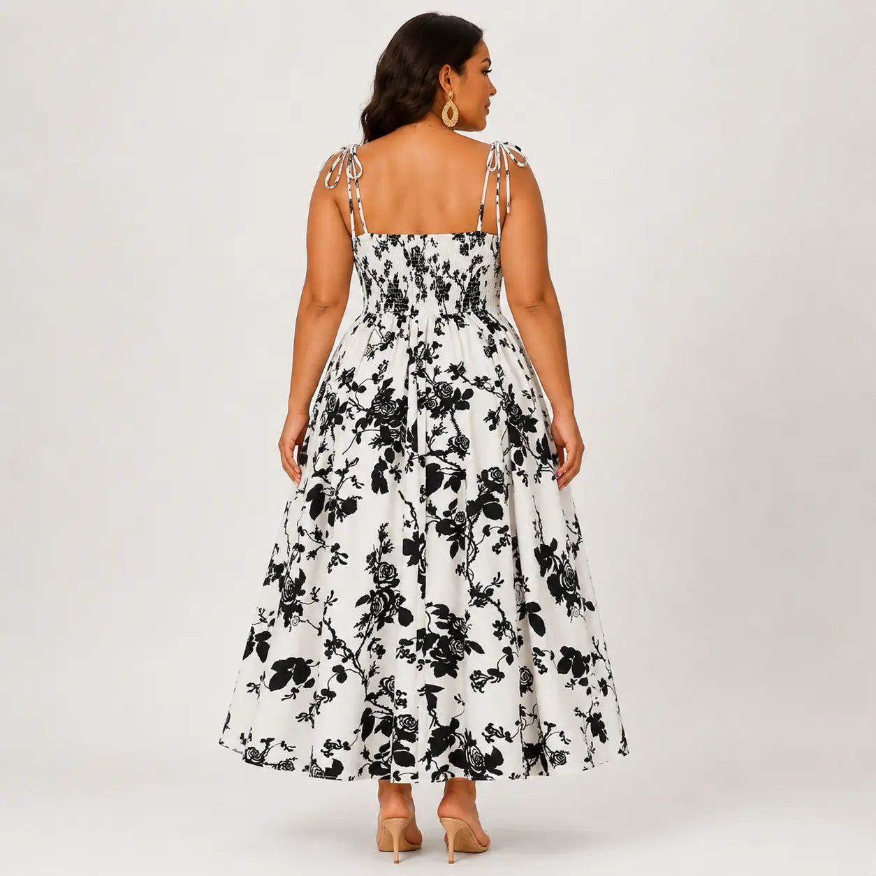 Plus Size Curvy Fit Black Rose Print Midi Sundress, Shirred Stretch Smocked Back, Adjustable Tie Straps Flowy A-Line Vacation Summer Dress Casual Wear Womenswear